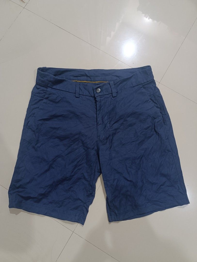 Lululemon ABC shorts (Category: Shorts) located in Davao. Submitted by idioticthrifter (Listing ID 1463087411, Image 1). Description: - Navy blue Lululemon shorts - Button and zip closure - Two side pockets - Two back pockets (one with button closure) - Small Lululemon logo on left leg - Versatile for workouts or casual wear -32-33 waist x 19 length.