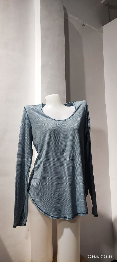 Lululemon (size 8) Long Sleeve (Category: Activewear) located in Calamba. Submitted by lulu.thrift.finds (Listing ID 1462952152, Image 2). Description: Lululemon Size 8 Long Sleeve No discount for single items. Can give a little discount for multiple-item purchases. Kindly check my store, selling all lulu :) First to pay basis Payment via GCash only Shipped thru Jnt within 2-3 days Free shipping for min 1.5k purchase Items will only be reserved f