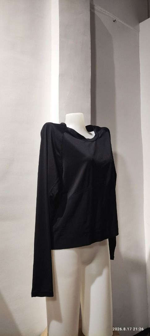 Lululemon (size 8) Long Sleeve (Category: Activewear) located in Calamba. Submitted by lulu.thrift.finds (Listing ID 1462952288, Image 1). Description: Lululemon Size 8 Long Sleeve No discount for single items. Can give a little discount for multiple-item purchases. Kindly check my store, selling all lulu :) First to pay basis Payment via GCash only Shipped thru Jnt within 2-3 days Free shipping for min 1.5k purchase Items will only be reserved f