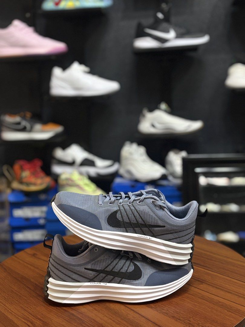 Lunar Roam Ash Blue Tint (Category: Sneakers) located in Cavite. Submitted by jairo13 (Listing ID 1462903486, Image 1). Description: Lunar Roam Ash Blue Tint 9us | Brandnew | Pair Only ₱1,695.00 Ig&Fb: ShoesoleCavite 📍Silang,Cavite 🚚Jrs / Lbc / Lalamove 💵Gcash / Gotyme / Bdo We accept card payment & QR Ph We buy profitable pairs 24/7. Dm for appraisal Store Open Hours: 12Pm - 7PM Gmaps/Waze: ShoesoleCavite.