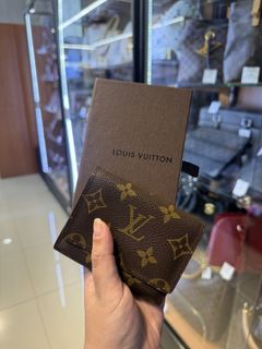 (Category: ) located in . Submitted by stopandshopforluxury (Listing ID 1463006459, Image 1). Description: .