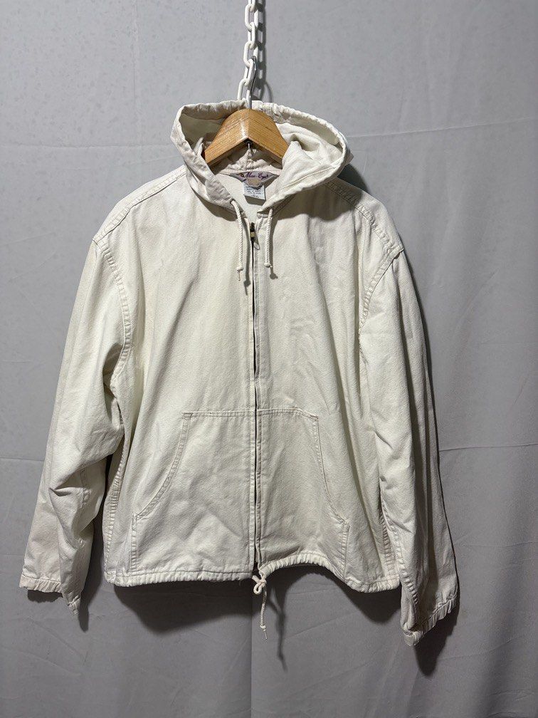 Mac Eye Jacket (Category: Coats, Jackets and Outerwear) located in Tagum. Submitted by zerkinbrylethrift (Listing ID 1462962340, Image 1). Description: .