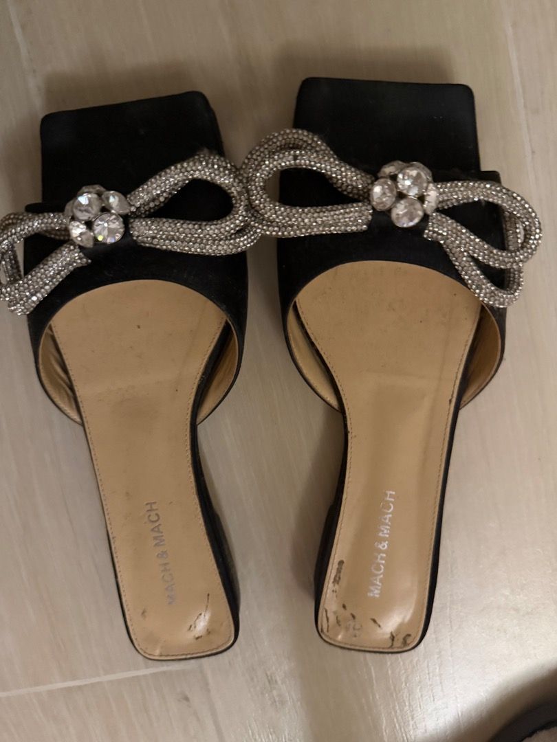 MACH & MACH Black Embellished Flats (Category: Flats & Sandals) located in Quezon City. Submitted by ilabluxe (Listing ID 1462895692, Image 1). Description: - Brand: MACH & MACH - Style: Black Flats - Feature: Sparkly bow detail on the front - Versatility: Great for dressing up or down..