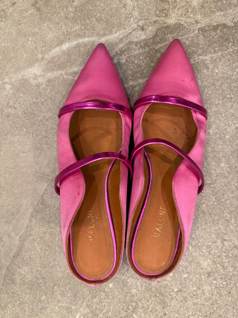 Malone size 38 1/2 Pink Mules with Metallic Straps (Category: Flats & Sandals) located in Quezon City. Submitted by ilabluxe (Listing ID 1462887570, Image 1). Description: - Brand: MALONE - size 38 1/2 - Style: Pink - Features: Pointed toe, two thin metallic pink straps, slip-on design - Condition: Minor marks on toe area, overall good shape No box and pls always think this is pre owned and you are not buying at a store! 100% Authentic or money b