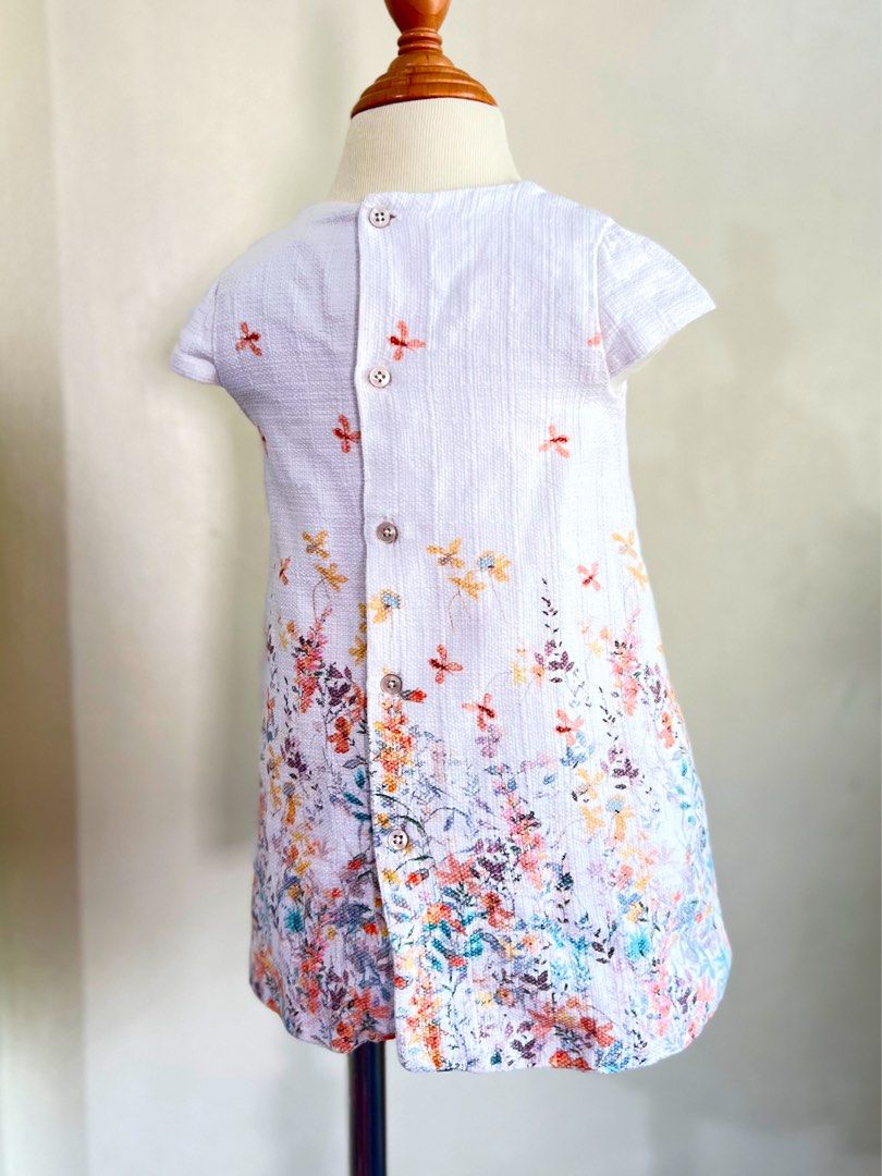 MANGO BABY DRESS 12M (Category: Babies & Kids Fashion) located in Cebu City. Submitted by littlezaria030 (Listing ID 1462929353, Image 3). Description: .