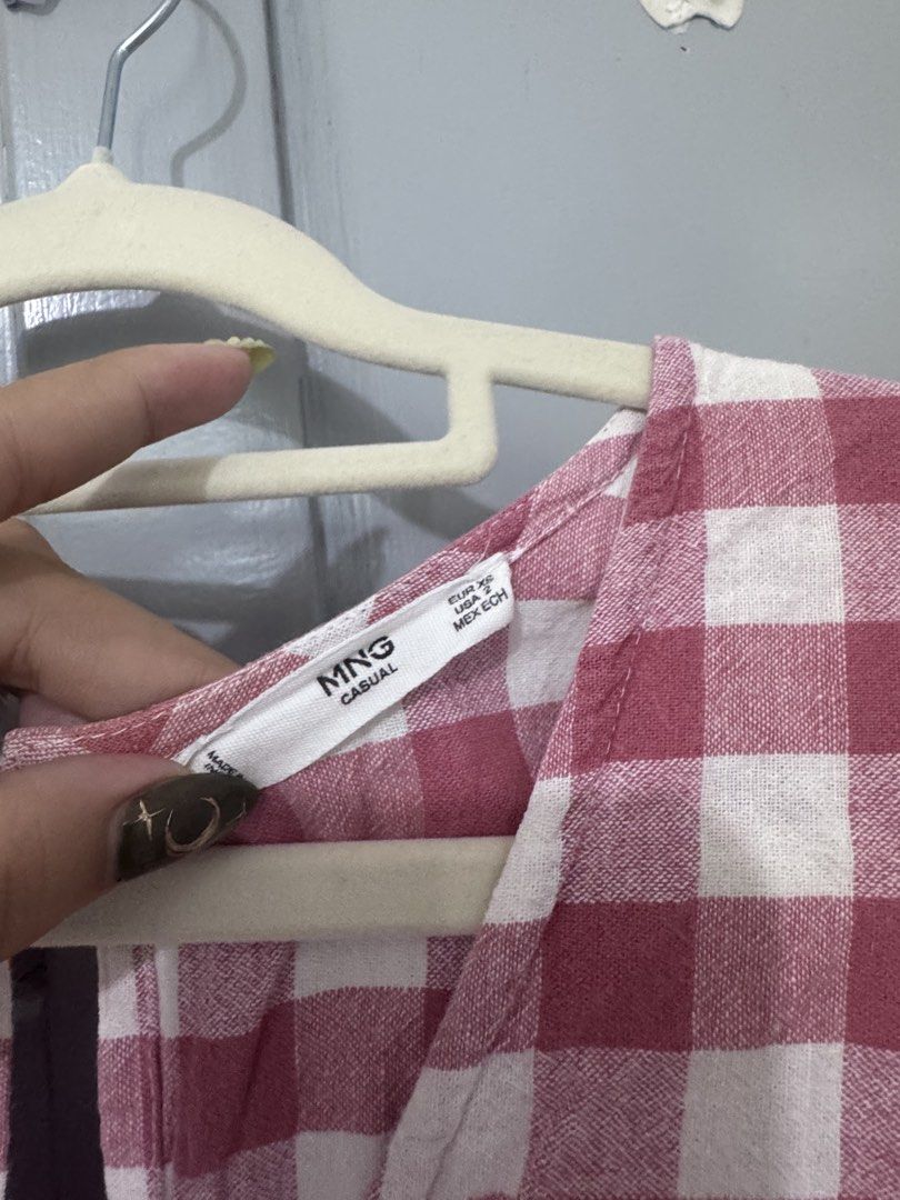 MANGO CHECKERED DRESS (Category: Dresses) located in Makati City. Submitted by sassywear.ph (Listing ID 1462901807, Image 3). Description: Mango checkered dress, xs-small. .