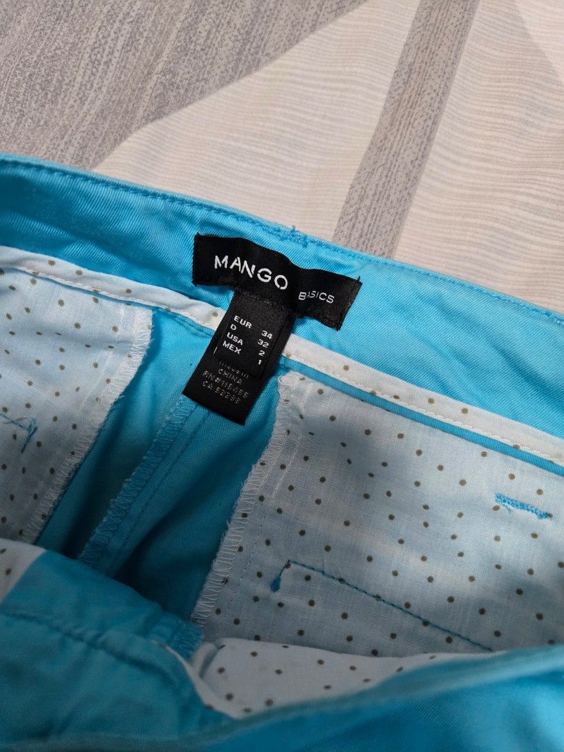 Mango XS shorts aqua women (Category: Shorts) located in Manila. Submitted by chocomoose (Listing ID 1462915721, Image 3). Description: authentic good condition size XS.