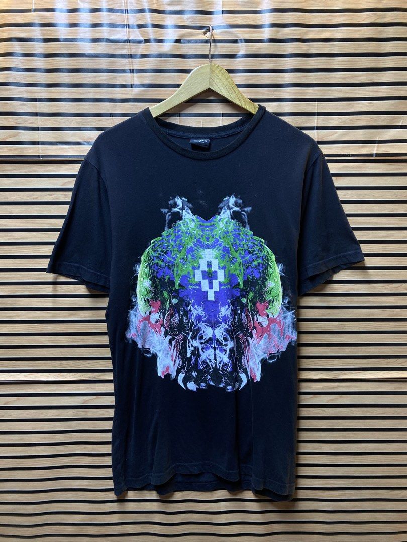 Marcelo Burlon (Category: Tshirts & Polo Shirts ) located in Makati City. Submitted by drip.poww (Listing ID 1462934127, Image 1). Description: - Authentic Marcelo Burlon - Color: black - Size: Small - Authentic - Excellent condition - Need wash, fresh from bale - Material: 100% Cotton Please don’t expect too much—these are thrifted (ukay) items. 😊 !!STILL NEGOTIABLE!!.