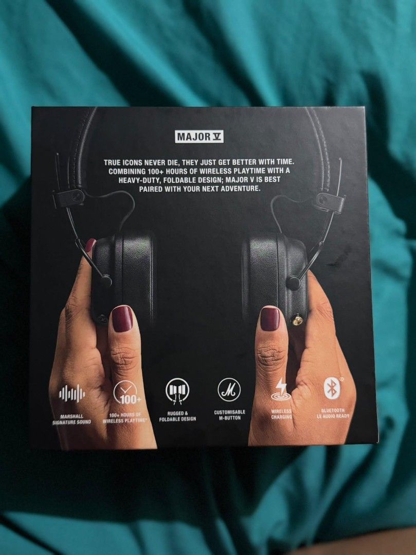 Marshall Major V Wireless Bluetooth Headphones (Category: Headphones & Headsets) located in Cavite. Submitted by wildturtle_a8a138 (Listing ID 1463078591, Image 1). Description: - Marshall Major V On-Ear Headphones - Incredible 100+ hours of wireless playtime - Signature Marshall sound for an immersive audio experience - Rugged and foldable design for portability - Customisable M-button for quick access to your favorite features - Supports wirele