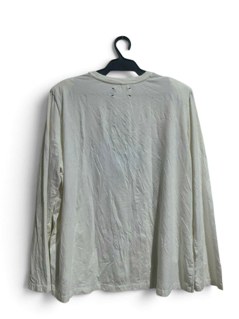 Mason margiela long sleeves (Category: Coats, Jackets and Outerwear) located in Vinzons. Submitted by kspabico07187 (Listing ID 1463060001, Image 2). Description: Excellent condition No stain L-24 W-22.5 Need wash fresh from bale.