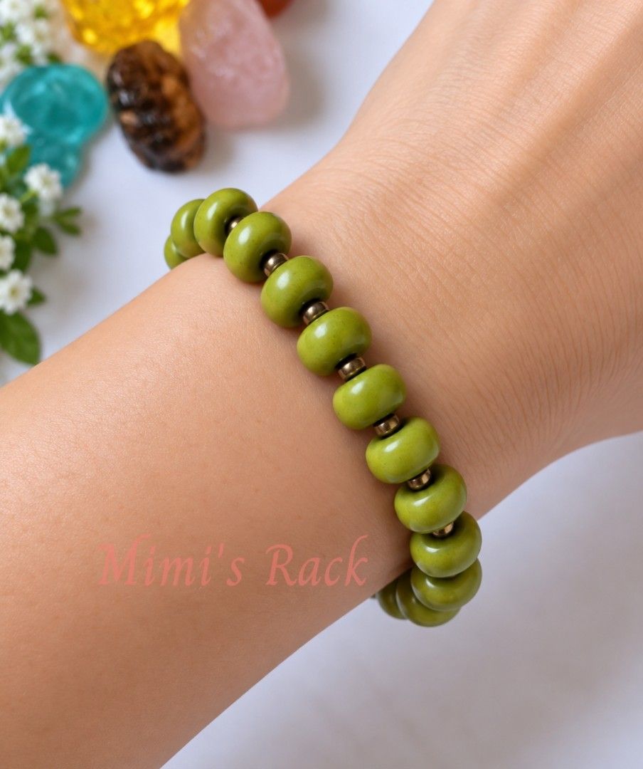 MATCHA ALASHAN AGATE ABACUS DESIGN BRACELET (Category: Bracelets) located in Taguig. Submitted by mimisrack (Listing ID 1463103451, Image 1). Description: 💚Soft matcha tones paired with wealth symbolism for calm prosperity energy -Matcha Alashan Agate promotes grounding, balance, and gentle emotional stability -Abacus bead design symbolizes financial wisdom, money flow, and smart decisions -Encourages steady growth and practical abundance -Suppo