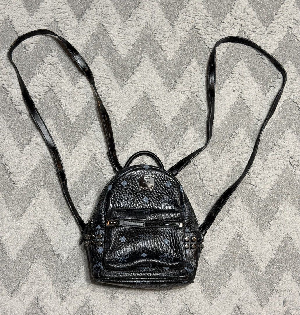 Mcm - Mini Backpack (Category: Backpacks) located in Cavite. Submitted by commoncourtesy (Listing ID 1463097662, Image 1). Description: Size Small.