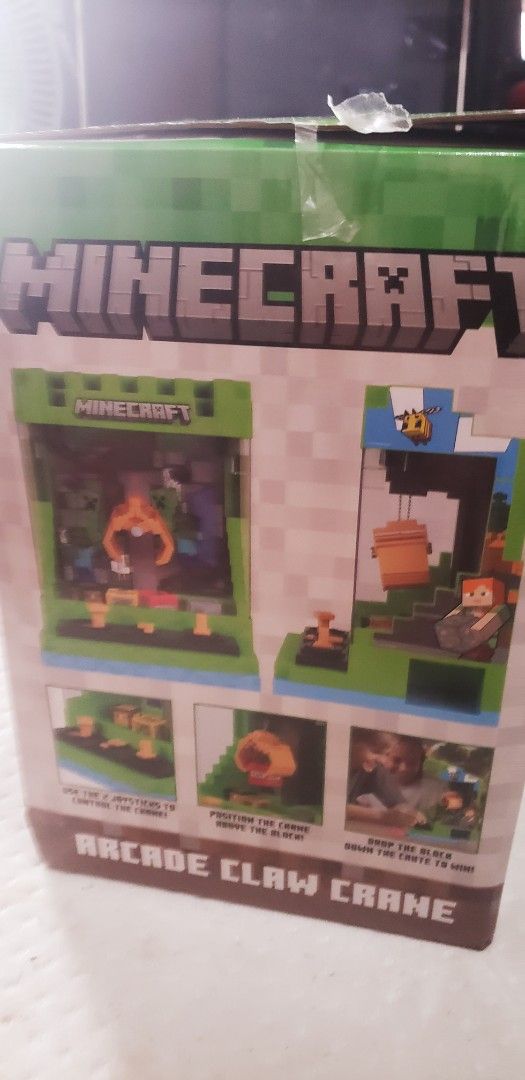 Mega Construx Minecraft Arcade Claw Crane Building Set (Category: Lego & Building Sets) located in Marikina City. Submitted by racoon143 (Listing ID 1462904535, Image 2). Description: - Build your own Minecraft Arcade Claw Crane! - Features a working crane to grab blocks. - Includes iconic Minecraft characters like zombies and bees. - Fun and engaging for any Minecraft fan. - Comes with all necessary pieces and instructions. - Encourages creative