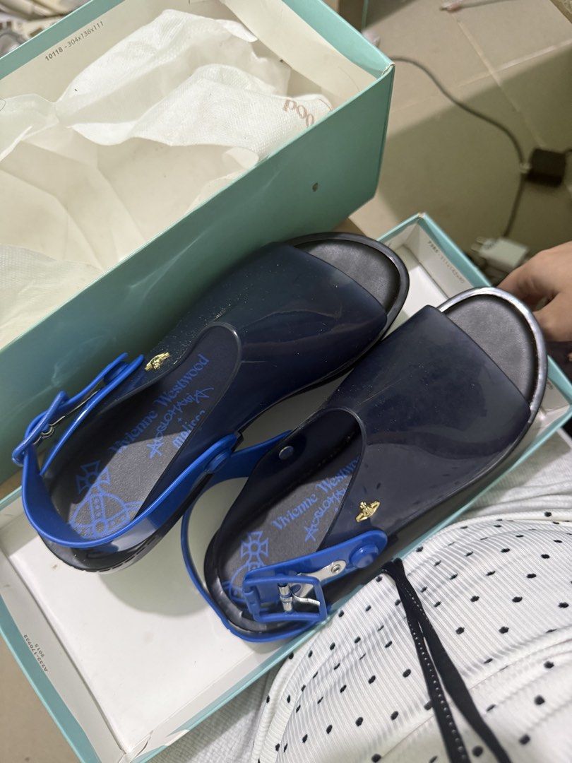 Melissa Vivienne Westwood Sandals (Category: Flats & Sandals) located in Cebu City. Submitted by kimmycsgirl88 (Listing ID 1463007368, Image 2). Description: Brandnew Never Used.