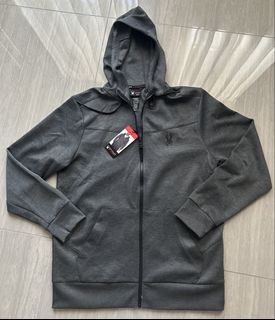 （分類：）位於 。 由 cleaninoutmywardrobe 提交（商品編號 1462977999，圖片 1）。簡介： 。