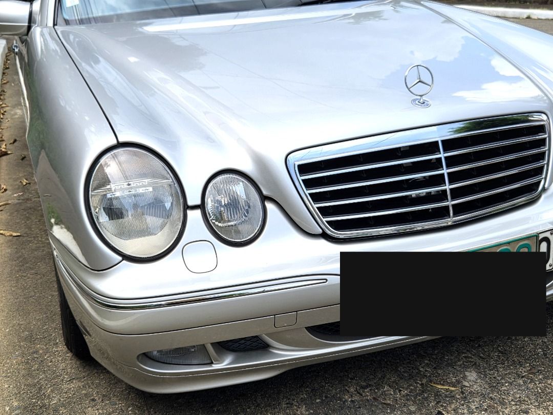 Mercedes-Benz E200 Kompressor (A) (Category: Used Cars) located in San Juan City. Submitted by choajcj (Listing ID 1463035908, Image 2). Description: 1st owner. Very well-maintained. Parked inside garage with a roof, not outside. Avantgarde series...has a more aggressive stance. .