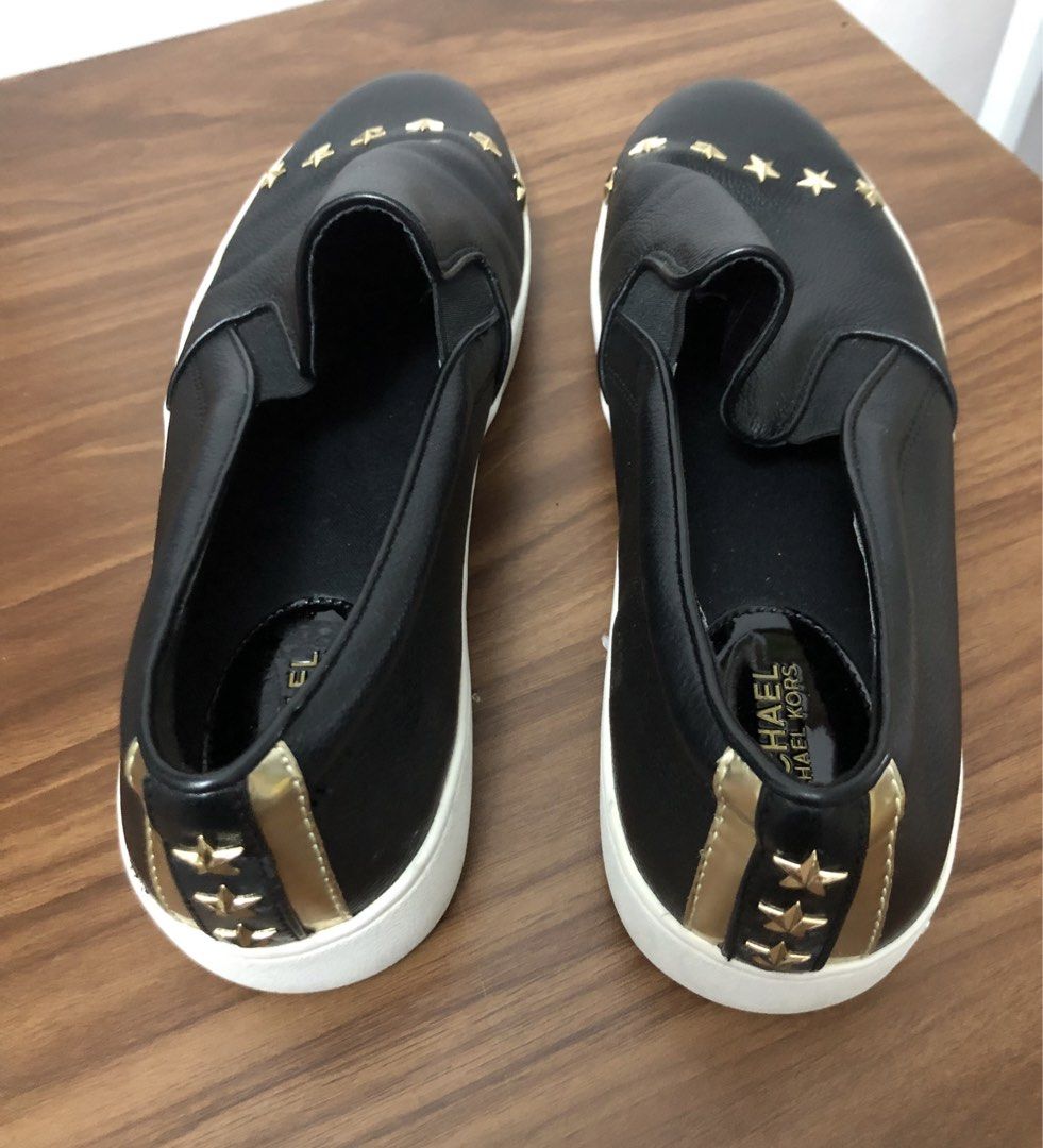 Michael Kors Keaton Slip On Leather Star Flat (Category: Sneakers & Footwear) located in Cavite. Submitted by surplus_atbp (Listing ID 1463000344, Image 2). Description: .