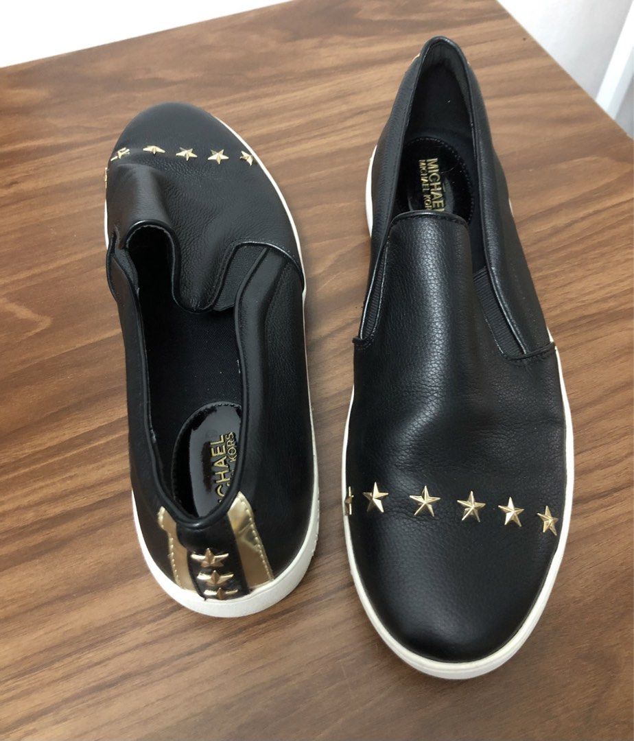 Michael Kors Keaton Slip On Leather Star Flat (Category: Sneakers & Footwear) located in Cavite. Submitted by surplus_atbp (Listing ID 1463000344, Image 1). Description: .