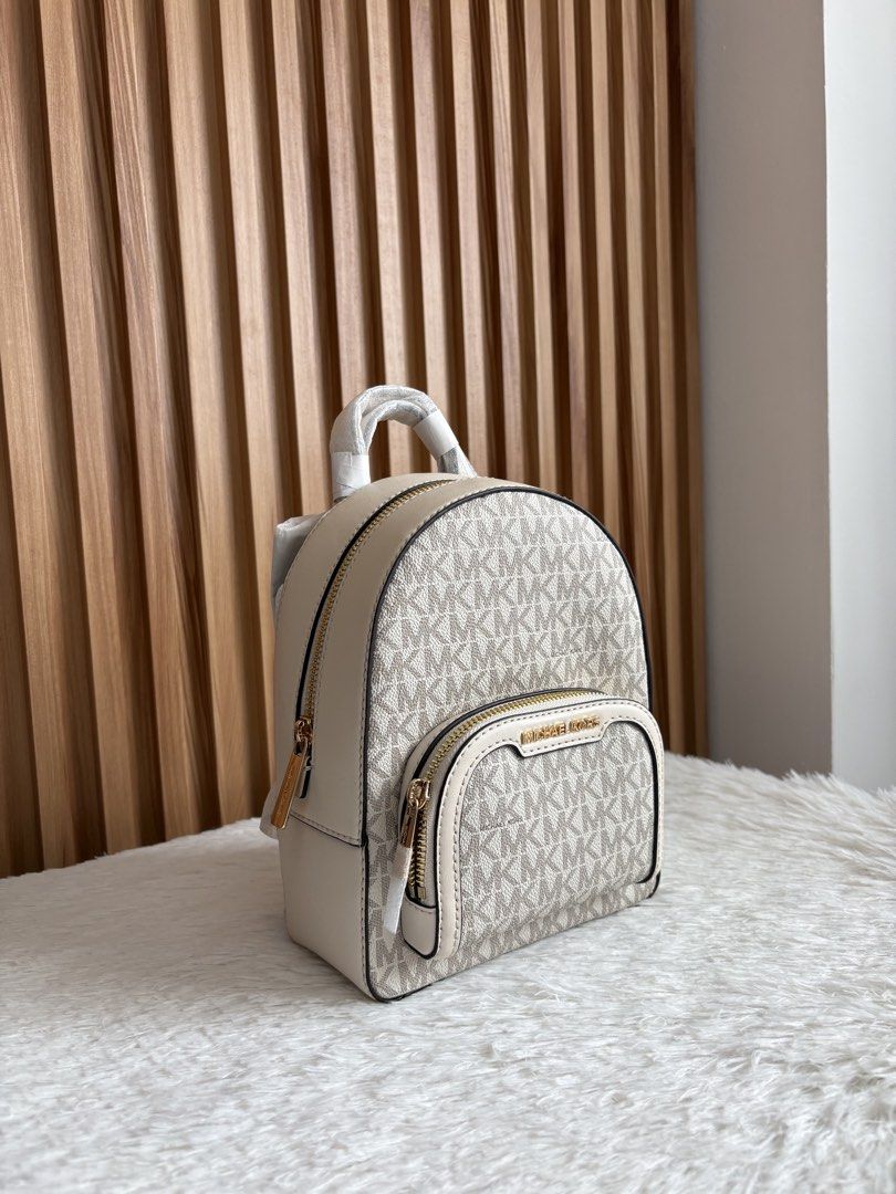MICHAEL KORS MULTI-WAY MINI BACKPACK (Category: Luxury Bags & Wallets) located in Imus. Submitted by dumpitlikeaqueen (Listing ID 1462898003, Image 2). Description: • From the U.S. • With care cards & plastic • With small stain from storage as seen in the last photo • Open for layaway • Instagram Shop: @dumpitlikeaqueen.