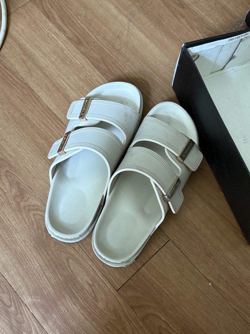 Michaela Chic Flat Sandals (Category: Slippers and slides) located in Baguio. Submitted by cordiee1120 (Listing ID 1462904543, Image 3). Description: 📍Makati based Refer to last pic for original price. As you can see, complete inclusion with box and paper. Well loved siya, pero no major damages. Requires cleaning lang. Size 38. Pero better for size 36-37. I’m size 38 pero very uncomfy. I tried breaking it in, pero still won’t fit sa 38. .