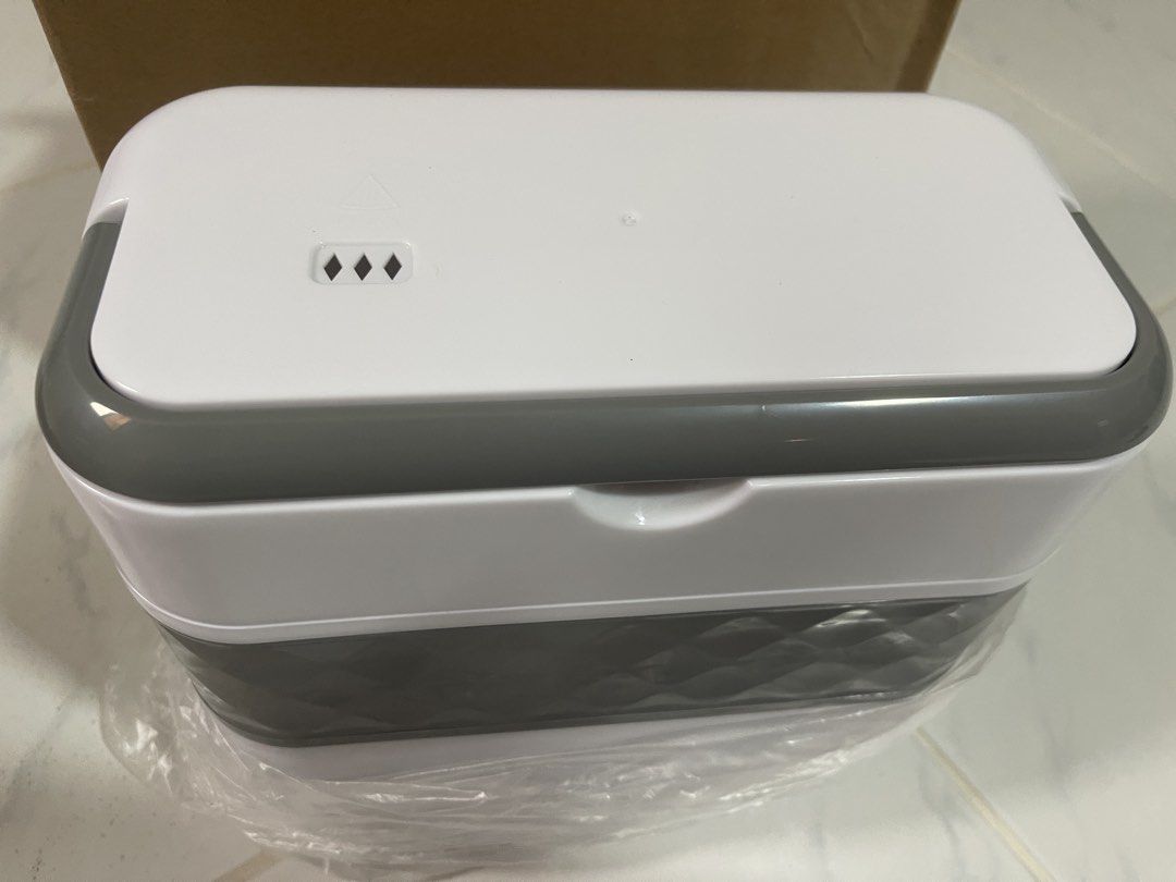 Micromatic MLB-1.0 Electric Lunch Box Double Layer (Category: Food Organization & Storage) located in Malabon City. Submitted by charlize.ph (Listing ID 1462904084, Image 2). Description: - Micromatic Electric Lunch Box, Model MLB-1.0 - Functions: Cooks rice, warms food, reheats meals (rice, meat, soup) - Built-in compartment for cutlery storage - Includes multiple stainless steel containers with lids - Ideal for convenient meals on the go.
