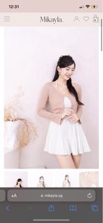 (Category: ) located in . Submitted by clearmywardrobeplssssss (Listing ID 1463045358, Image 1). Description: .