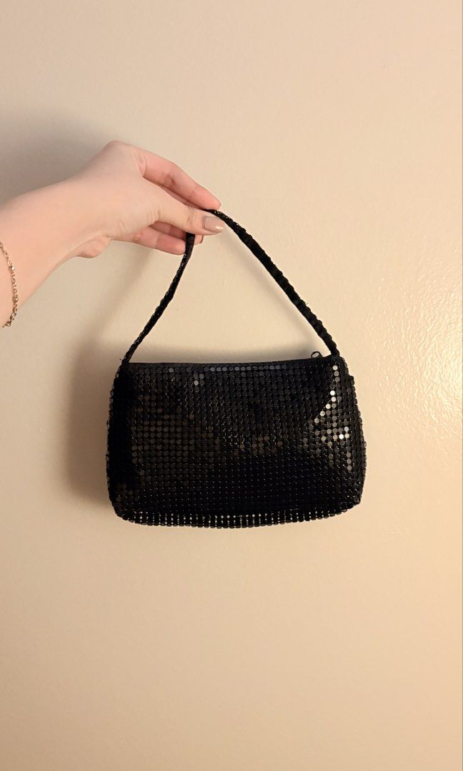 Mini Black Sequin Chic Party Bag (Category: Shoulder Bags) located in Tagaytay City. Submitted by lilyzobel (Listing ID 1463028712, Image 1). Description: .
