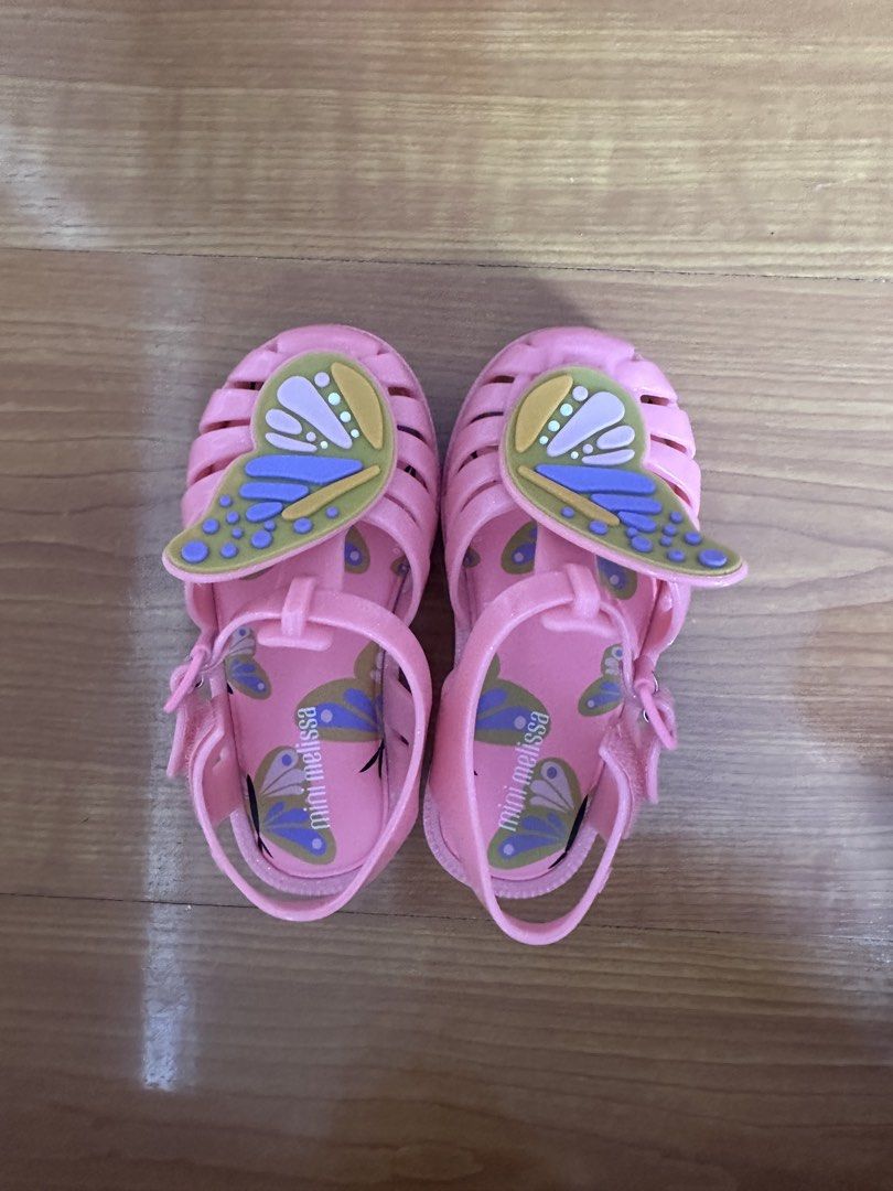 Mini Melissa (Category: Babies & Kids Fashion) located in Tarlac. Submitted by inlovewithbagsph (Listing ID 1463050672, Image 1). Description: US 8 Kept Unused.