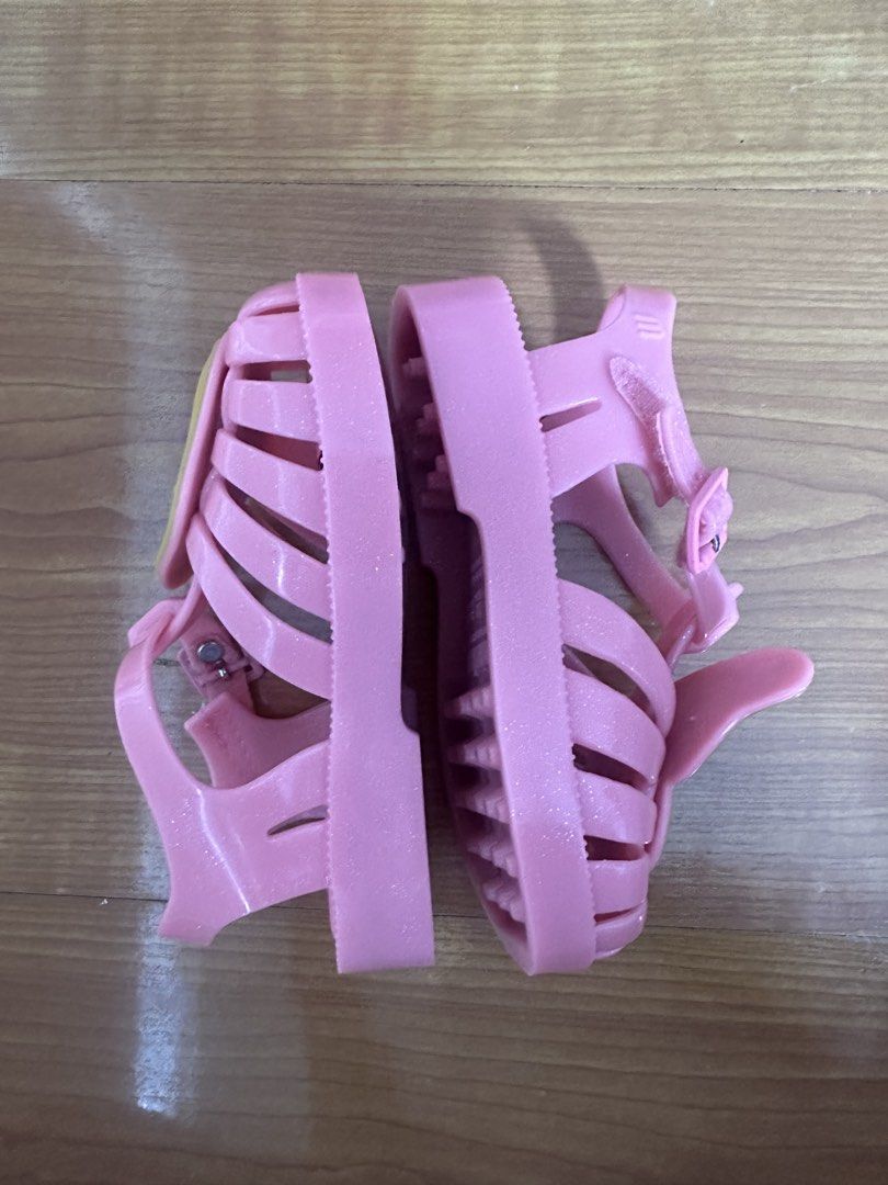 Mini Melissa (Category: Babies & Kids Fashion) located in Tarlac. Submitted by inlovewithbagsph (Listing ID 1463050672, Image 2). Description: US 8 Kept Unused.