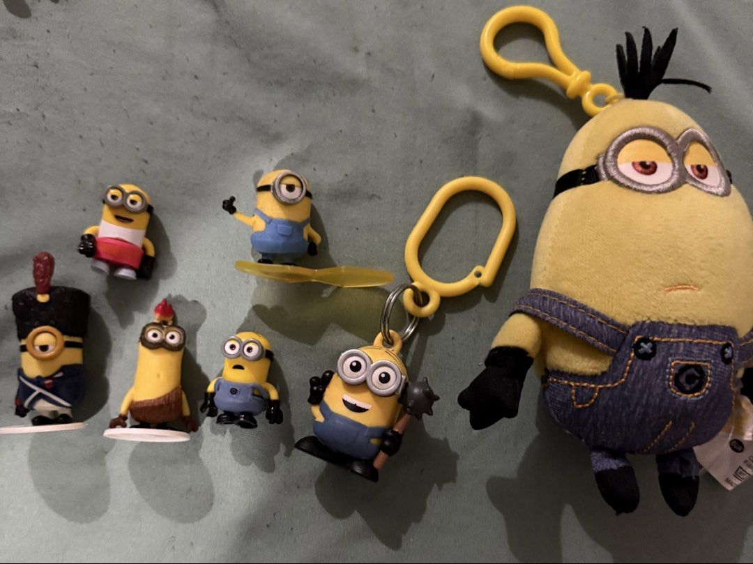Minions toys lot (Category: Kids Toys) located in Mandaluyong City. Submitted by kingstoys (Listing ID 1463025275, Image 1). Description: Take all minions toys!.