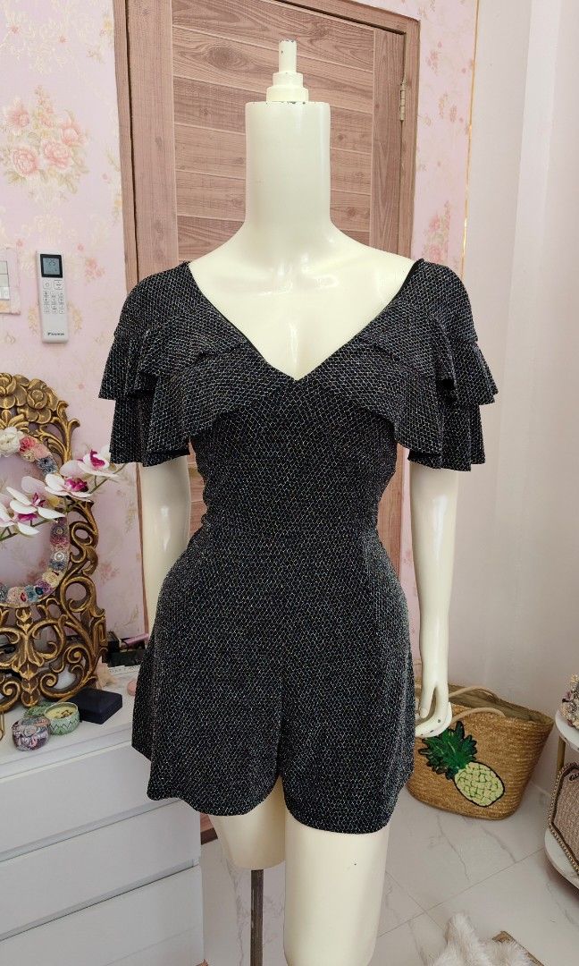 Miss Liberto Glittery Party Romper (Category: Rompers) located in Pagudpud. Submitted by altheacee063978 (Listing ID 1463096705, Image 2). Description: m-l.