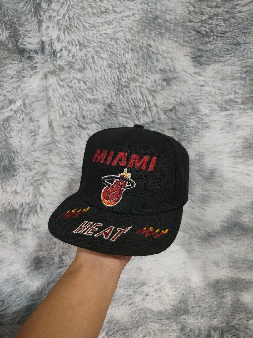 Mitchell & Ness Miami Heat (Category: Caps & Hats) located in Midsayap. Submitted by rogeandrei29987 (Listing ID 1462997823, Image 1). Description: 📌Miami Heat x Mitchell and Ness •Snapback •10/10 cr •Washed and ready to wear✅ •No issue •Good as new MOP: Gcash Courier✈️: J&T Unli vouch/Vc with item Loc: Kabacan, North Cotabato/Parang Maguindanao❤️.