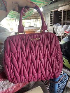 (Category: ) located in . Submitted by UkayLuxxSelector (Listing ID 1462895971, Image 1). Description: .