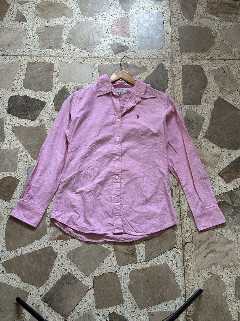 Mix branded T-shirt womens (Category: Shirts) located in Davao. Submitted by master.mnd (Listing ID 1462940842, Image 1). Description: As new May issue ang iba Need wash ₱250 each.
