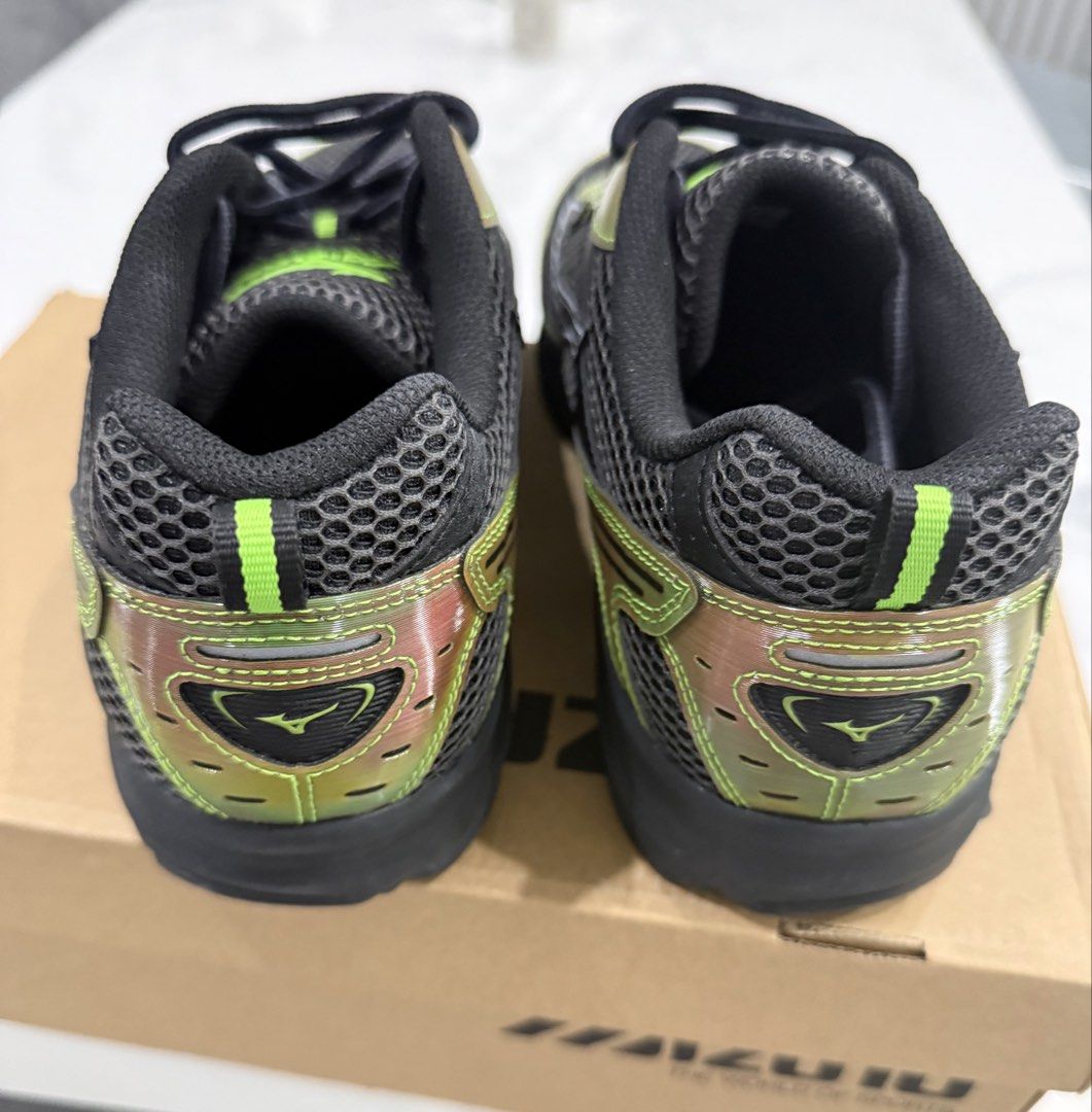Mizuno MXR Midnigh Velocity Pack (Category: Sneakers) located in Manila. Submitted by dr.sheldon (Listing ID 1462994781, Image 3). Description: - Mizuno MXR - Size: 9.5 US Men's - Brand New (Replacement box) SRP 8500.