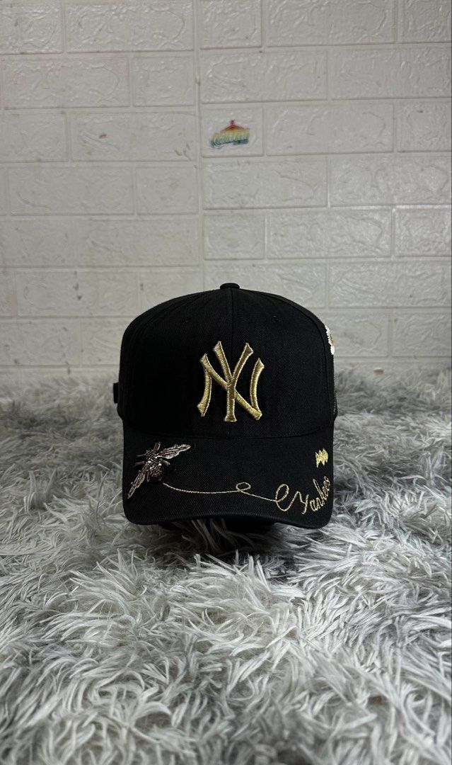 MLB ny-yankees dadhat adjustable buckle strap (Category: Caps & Hats) located in Manila. Submitted by paulovenegaskalakal2020 (Listing ID 1462886785, Image 1). Description: For sale! Kalakal MLB dadhat adjustable buckle strap Major league baseball NY- yankess Adult Sign of usage Good as new Clean & re-shape Ready to use MINE 899 +sf.