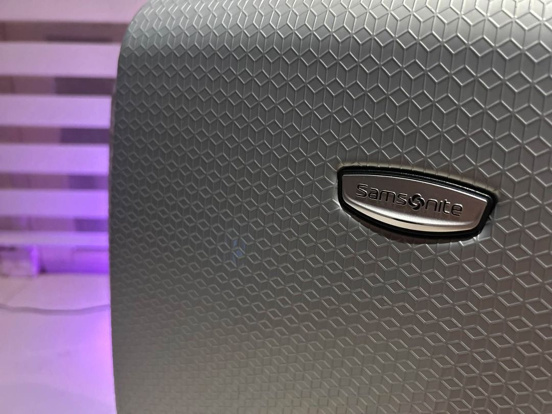 Modern Stylish Samsonite Luggage LARGE 28" silver (Category: Luggage) located in Las Pinas. Submitted by aron.aron (Listing ID 1463025635, Image 1). Description: Authentic JAPAN Model Samsonite Luggage w/ TSA lock Secured invisible zipper tech VG condition -minimal signs of usage. slight flaw see rubber cover part ng top handle, still strong. inside still looks new Dimensions: 28.5" x 19" x 13" Can be pick-up in Las Pinas near City Hall Or Lalamo