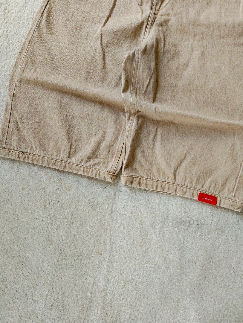 MOONDAL Beige Denim Jorts (Category: Other Bottoms) located in Caloocan City. Submitted by sharpthreads18 (Listing ID 1462899336, Image 3). Description: .