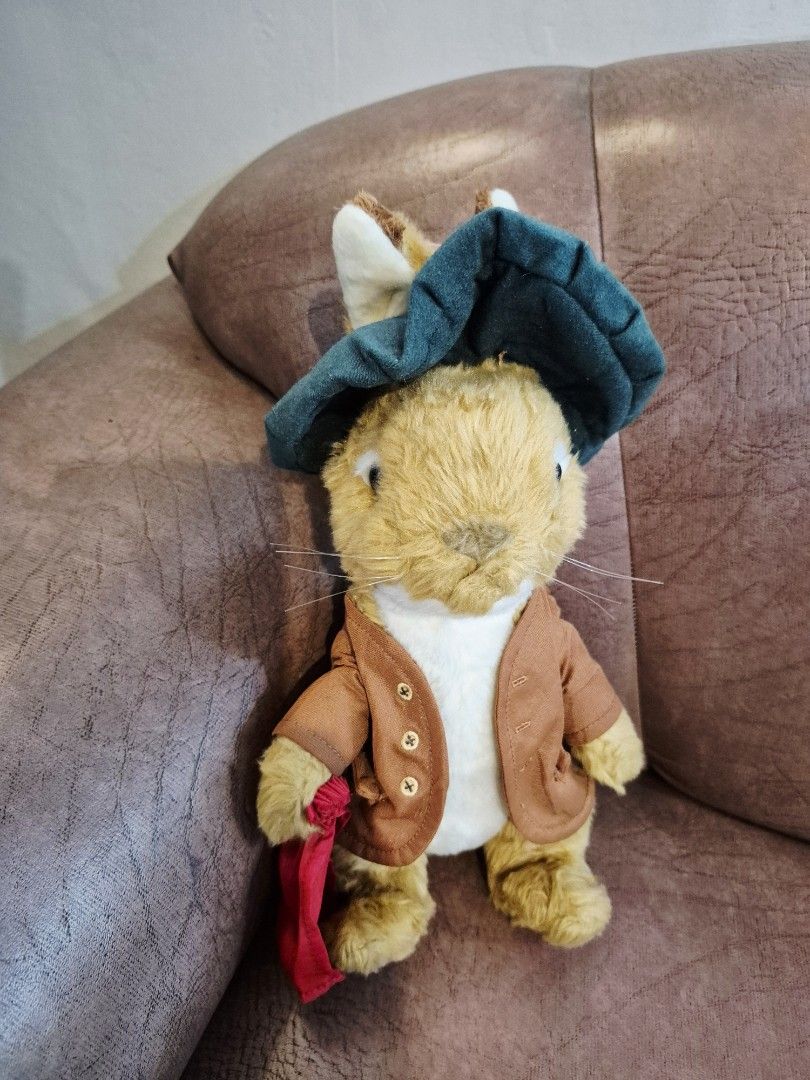 MR. BENJAMIN BUNNY (Peter Rabbit) (Category: Plushies & Soft Toys) located in Las Pinas. Submitted by peacock.treasures (Listing ID 1463103288, Image 1). Description: Peter Rabbit cousin Mr Benjamin Bunny Brand New with Paper Tag 11" Tall Perfect for Collections.