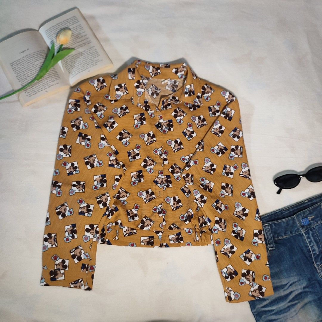 Mustard Yellow Mickey Mouse Print Collared Crop Top (Category: Shirts) located in Antipolo. Submitted by _lovedbychie (Listing ID 1462890358, Image 3). Description: 🌸 Size: M-Semi L 🌸 Bust: 32" - 34" • Length: 18" 🌸 MOP: Gcash / Maribank 🌸 MOD: J&T / LBC / Lalamove Message me for more info!.