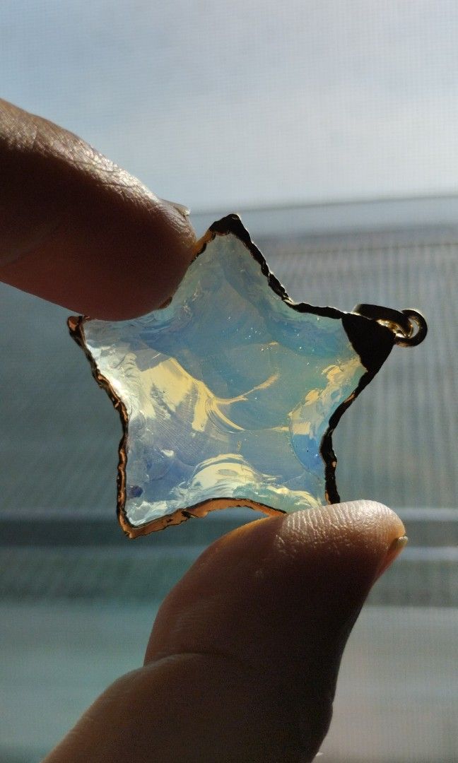 Natural flashy moonstone pendant (Category: Announcements) located in Manila. Submitted by ztylish2018 (Listing ID 1462988974, Image 1). Description: Master Healer" that is widely used to amplify energy, promote mental clarity, and cleanse negative influences. Free sf try J&T Payment; gcash.