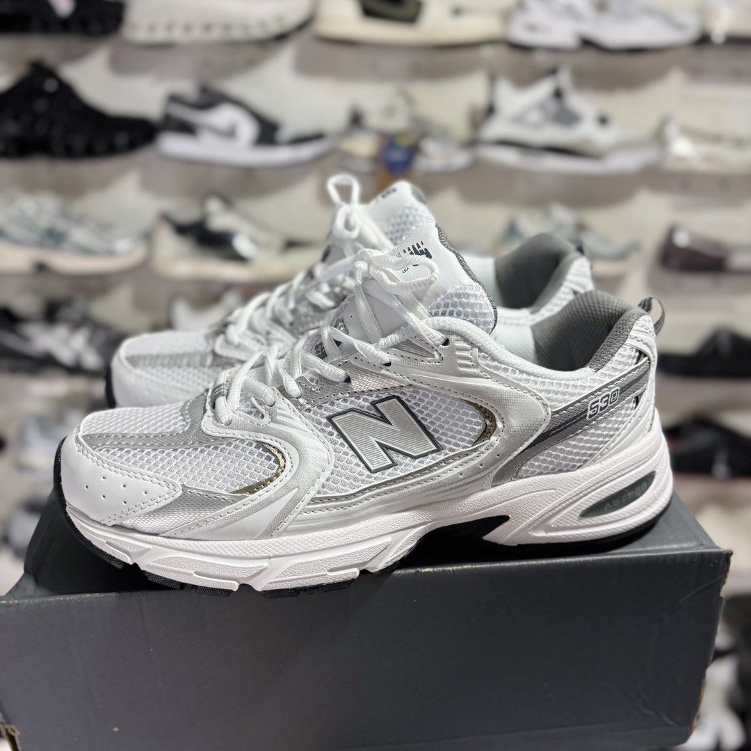 Nb 530 (Category: Sneakers) located in San Nicolas. Submitted by sneakerfreakerph (Listing ID 1462932476, Image 2). Description: 36-45.