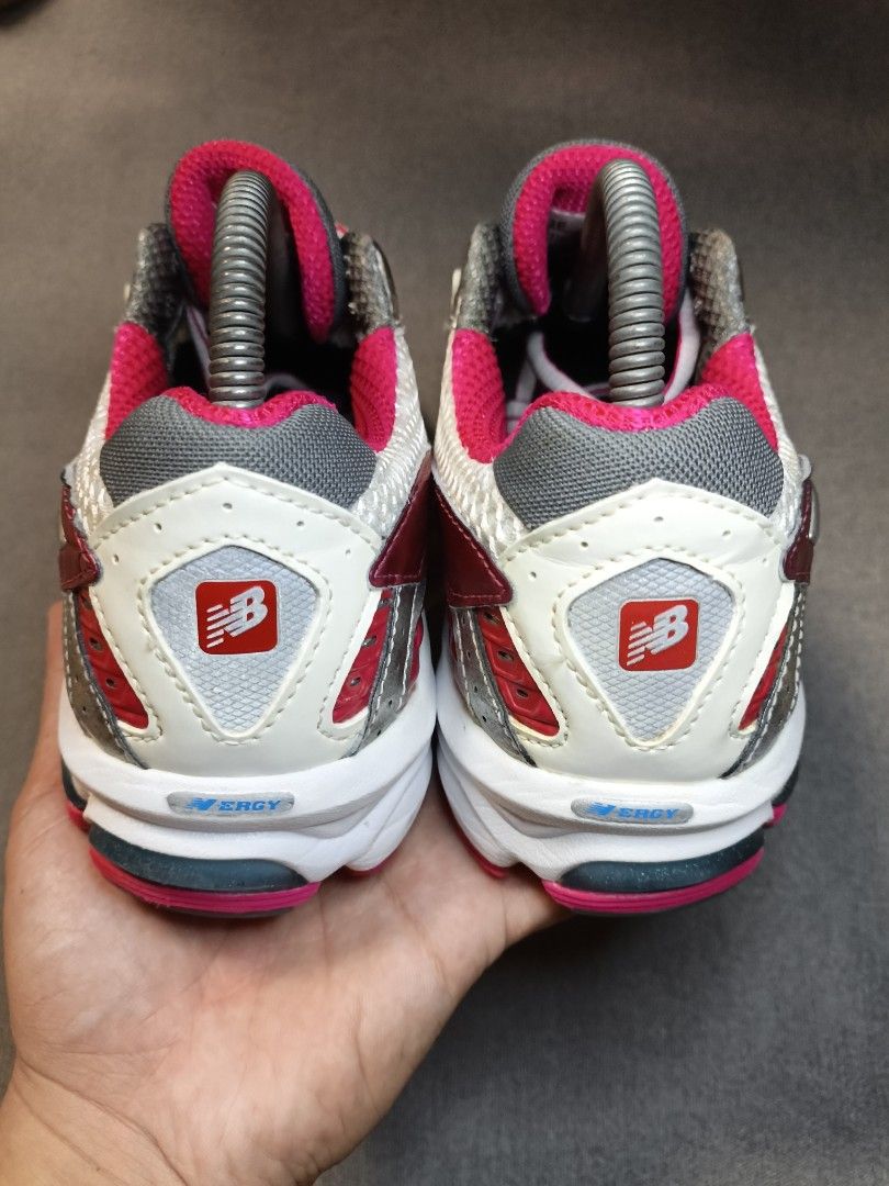 New Balance 1090 (Category: Sneakers) located in Cabuyao City. Submitted by wardsole (Listing ID 1462975005, Image 3). Description: New Balance 1090 Ganda neto makapit din good for pickleball Excellent condition Us 7.5 Eur 38 No Hard issue sign of usage - 1150.