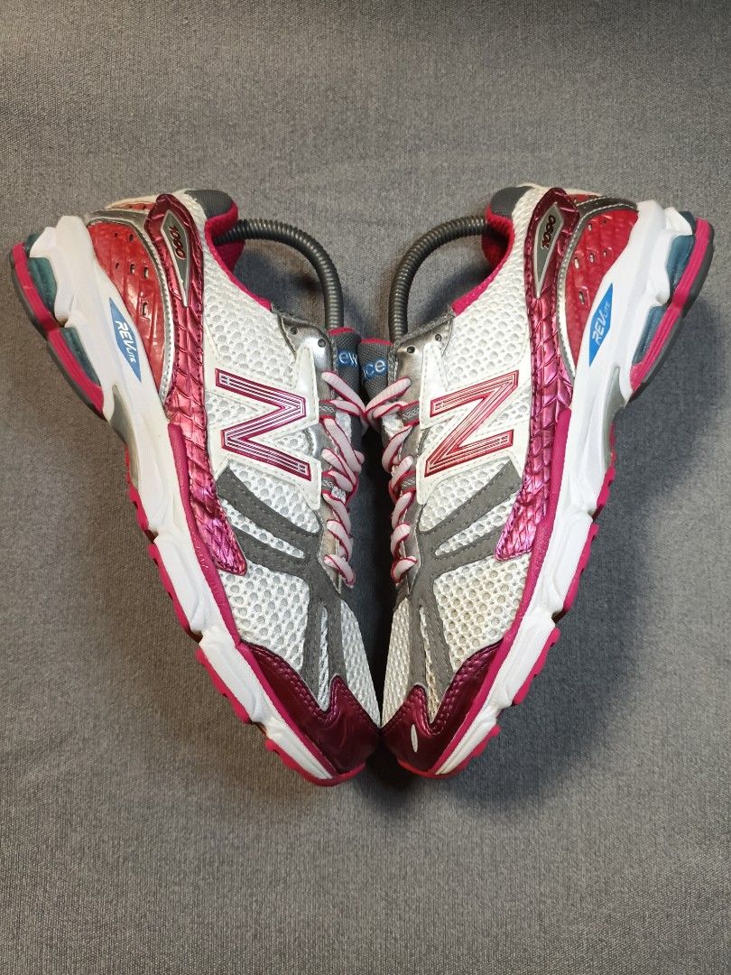 New Balance 1090 (Category: Sneakers) located in Cabuyao City. Submitted by wardsole (Listing ID 1462975005, Image 2). Description: New Balance 1090 Ganda neto makapit din good for pickleball Excellent condition Us 7.5 Eur 38 No Hard issue sign of usage - 1150.