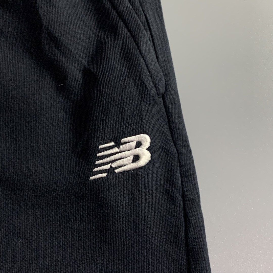 New Balance Essential short (Category: Shorts) located in Davao. Submitted by jandyfuert21303 (Listing ID 1463040435, Image 3). Description: Excellent condition No issue Need wash only 9/10 28 - 36 x 19.