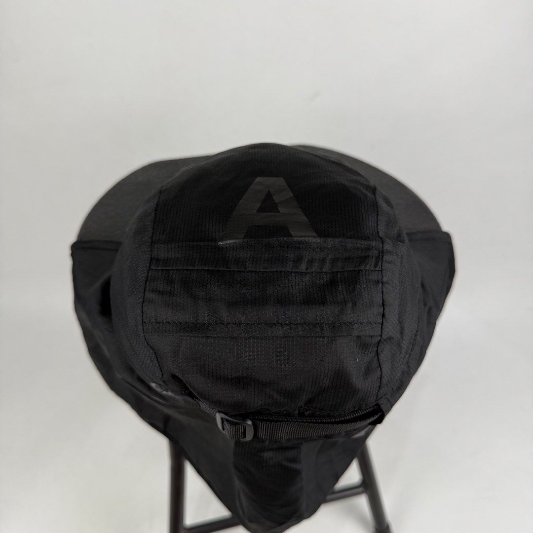 Nike ACG 3 in 1 Hat (Category: Caps & Hats) located in Manila. Submitted by jademax (Listing ID 1462956862, Image 3). Description: Missing balaclava.