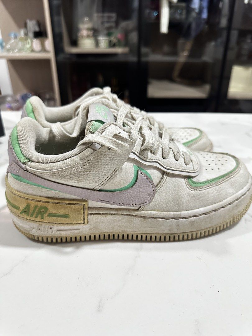 NIKE Air Force 1 Shadow (Category: Sneakers) located in Angeles City. Submitted by claudinelaz (Listing ID 1463073239, Image 1). Description: well used - brand: nike - ₱1,900 - size: US 7 W - original box included - RFS: decluttering - mop 🧾: gcash/ bank transfer (payo) - mod 🚚: j&t or lbc dm me to claim! dm for more photos!.