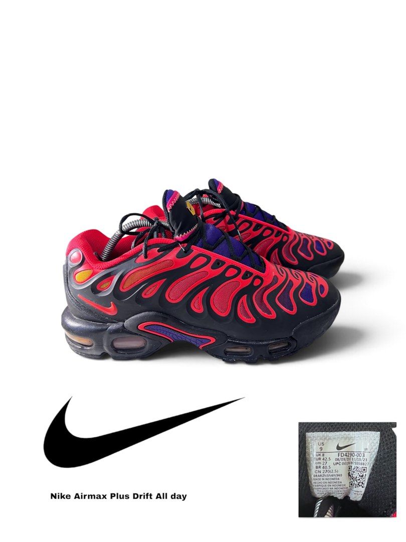 Nike Air Max Plus Drift All Day FD4290-003 (Category: Sneakers) located in Binan City. Submitted by huntwear_.turtle (Listing ID 1462992775, Image 1). Description: - Nike Air Max Plus Drift sneakers - Size: US 9 (UK 8, EUR 42.5) - Color: Black with striking red and purple flame-like accents - Ideal for everyday wear.