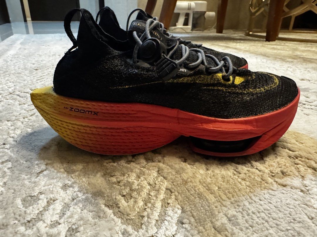 Nike Alphafly Next %2 _ US7 (Category: Sneakers) located in Taguig. Submitted by roanndelacruz (Listing ID 1463047988, Image 1). Description: Pick up in BGC.