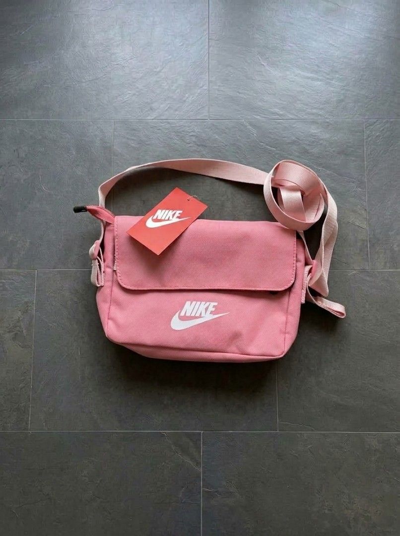 Nike bag (Category: Shoulder Bags) located in Tayug. Submitted by leift (Listing ID 1463019864, Image 1). Description: brand new.
